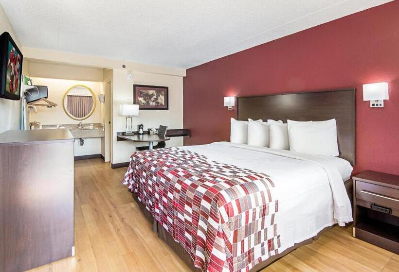 Номер Superior Кровать Кинг, Red Roof Inn Hampton Coliseum And Convention Center
