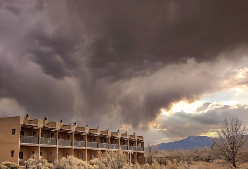 豪华房间, Sagebrush Inn & Suites