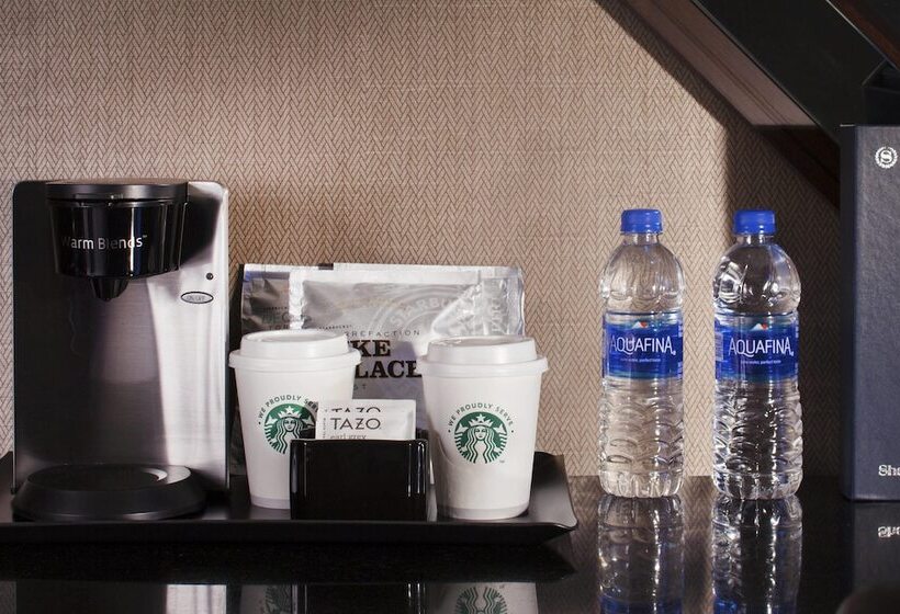 스탠다드 룸 더블 침대 2개, Sheraton Dfw Airport