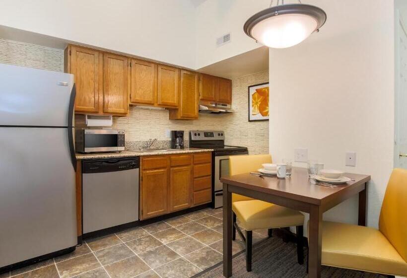 펜트하우스 스위트, Hawthorn Suites By Wyndham Tinton Falls