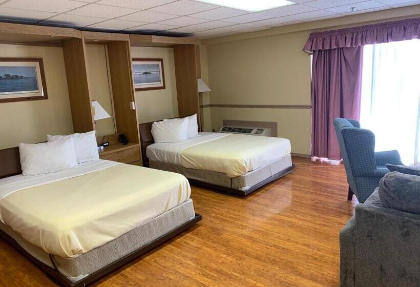 Семейный Номер Deluxe, Riveredge Resort