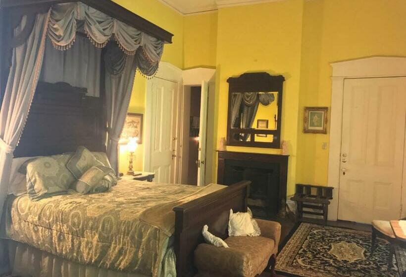 Номер Deluxe Кровать Кинг, Corners Mansion Inn   A Bed And Breakfast