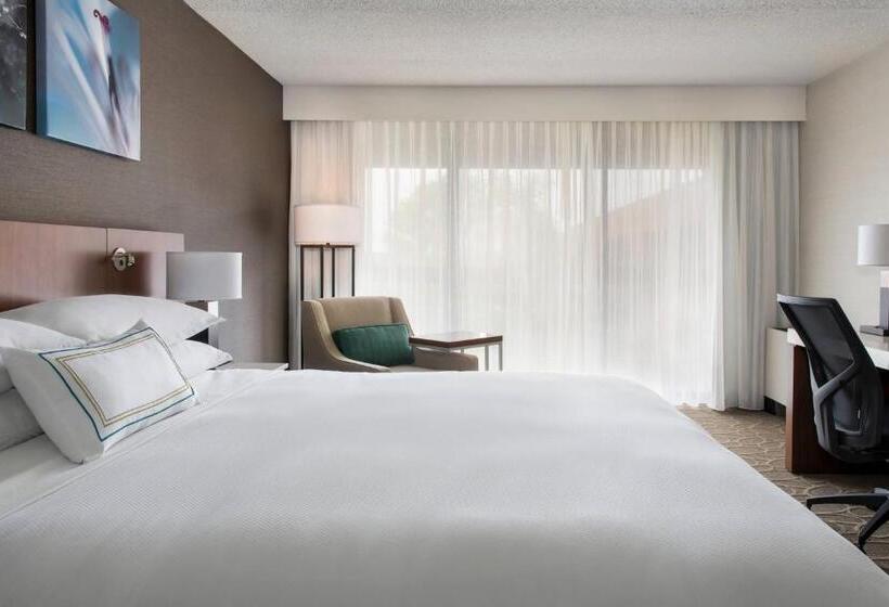 Стандартный Номер Кровать Кинг, Delta Hotels By Marriott Mount Pleasant