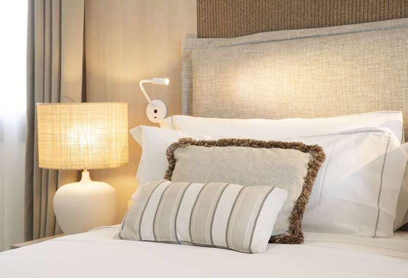 주니어 스위트 킹사이즈 침대, Hilton Boston Logan Airport