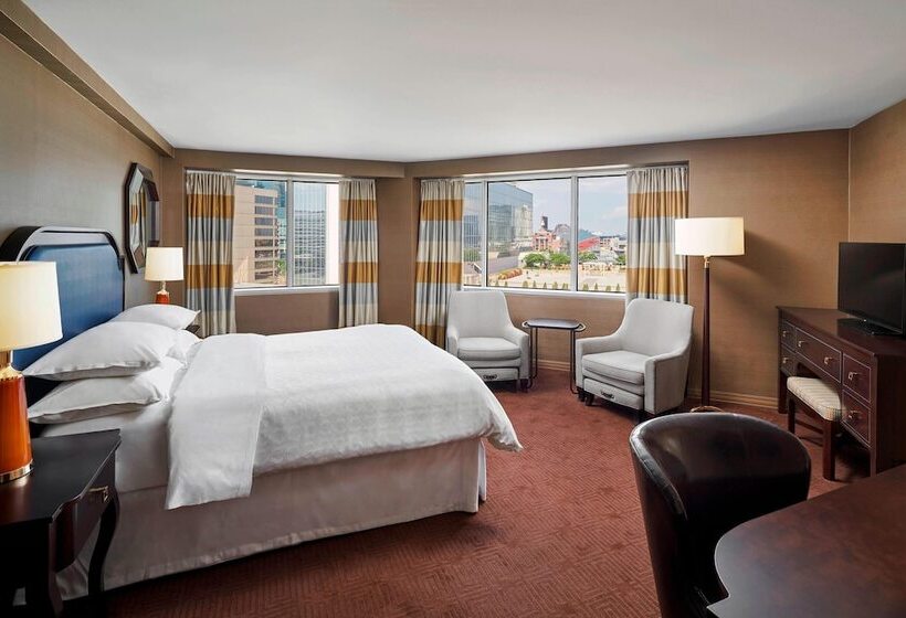 장애인을 위한 더블 침대 스탠다드 룸, Sheraton Inner Harbor