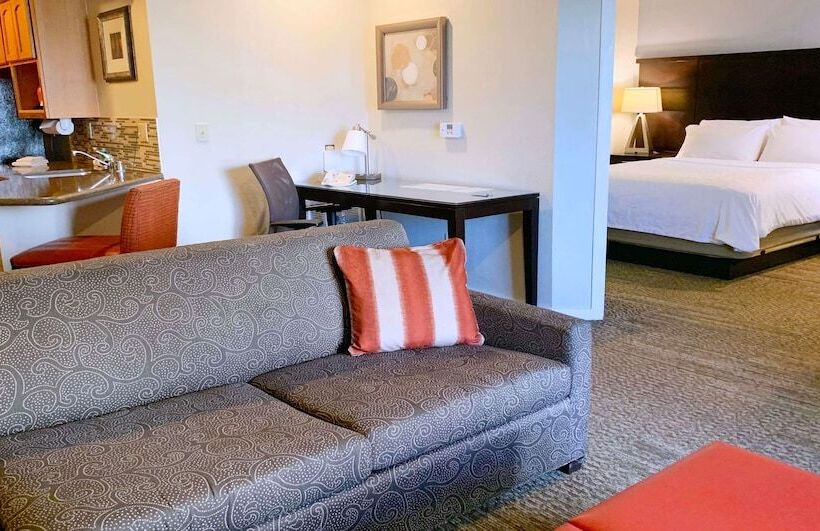 Люкс 2 Спальни, Sonesta Es Suites Chatsworth
