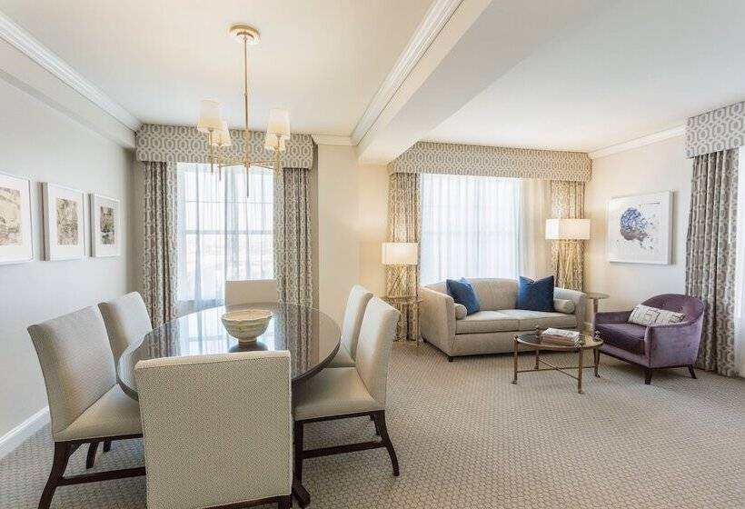 Suite, The Lancaster