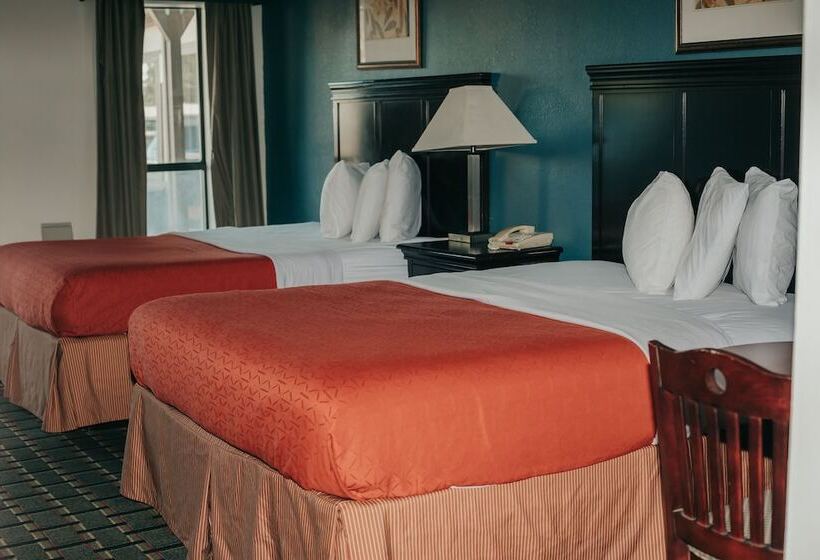 Номер Стандарт 2 Двуспальные Кровати, Victorian Inn & Suites