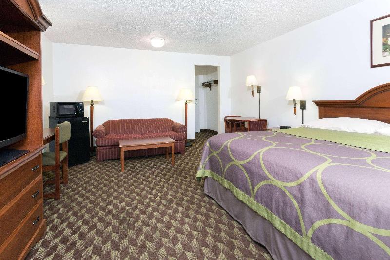 Люкс Кровать Кинг, Super 8 By Wyndham Riviera Beach West Palm Beach