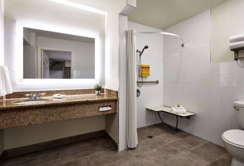 Люкс Адаптированный для Инвалидов, Best Western Plus Meridian Inn & Suites, Anaheim Orange