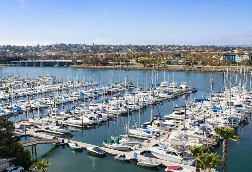 מיטת קינג בסוויטה, Hilton San Diego Airport/harbor Island