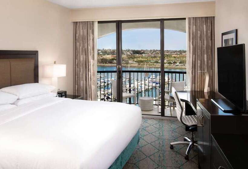 מיטת קינג בסוויטה, Hilton San Diego Airport/harbor Island