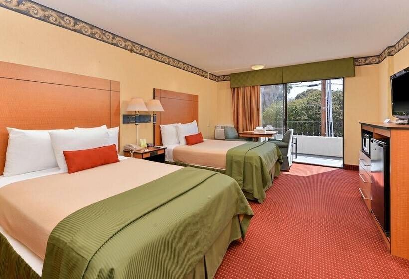 Номер Стандарт 2 Двуспальные Кровати, Travelodge By Wyndham San Clemente Beach