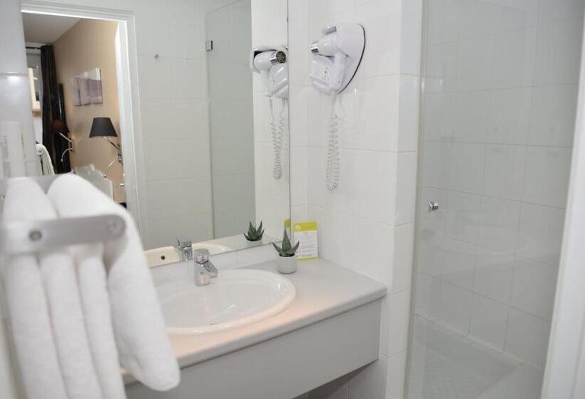 Номер Стандарт, Etc...hôtel   Strasbourg Hyper Centre