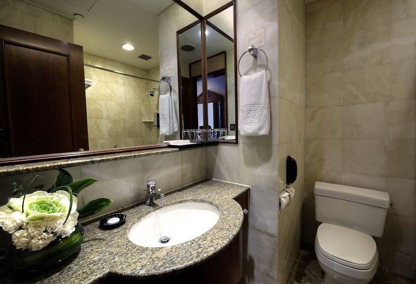 اتاق کلاس بیزنس, Charterhouse Causeway Bay