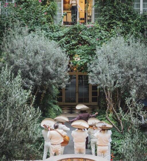 Номер Премиум, Four Seasons Hotel Mexico City
