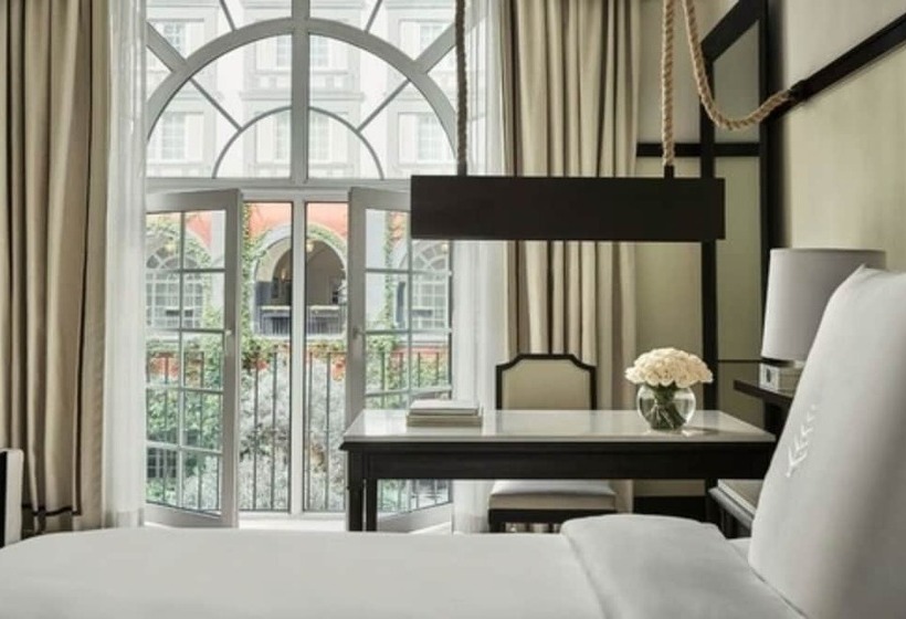 Номер Премиум, Four Seasons Hotel Mexico City