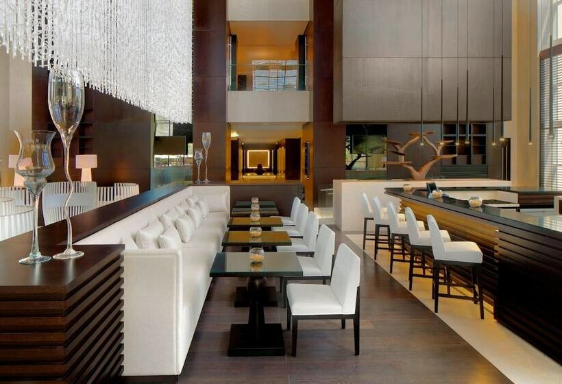 Королевский Номер, Le Méridien Dubai Hotel & Conference Centre