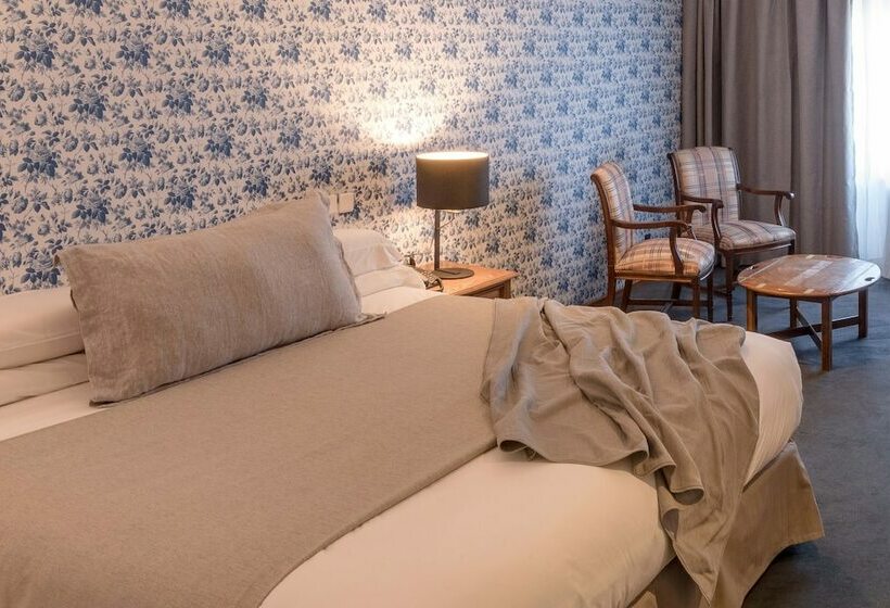 Полулюкс, Las Hayas Ushuaia Resort