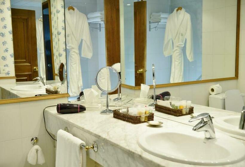 Номер Стандарт Трехместный, Las Hayas Ushuaia Resort