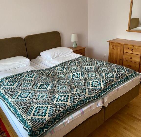 سوییت, Majori Guesthouse