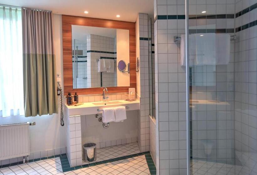 Номер Superior, Mercure Tagungs  & Landhotel Krefeld