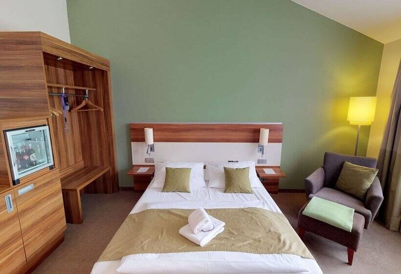 Номер Superior, Mercure Tagungs  & Landhotel Krefeld