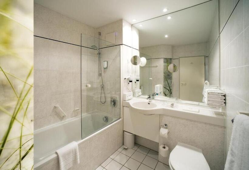 스위트, Holiday Inn Munich Unterhaching, An Ihg