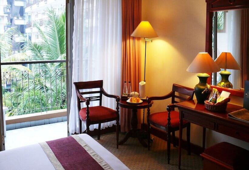 Номер Executive, The Jayakarta Suites Bandung