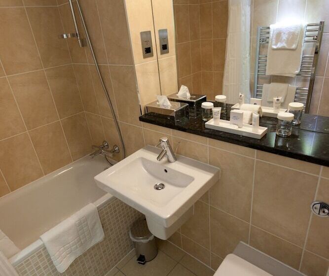 Семейный Номер, Best Western Plus Sheffield Mosborough Hall