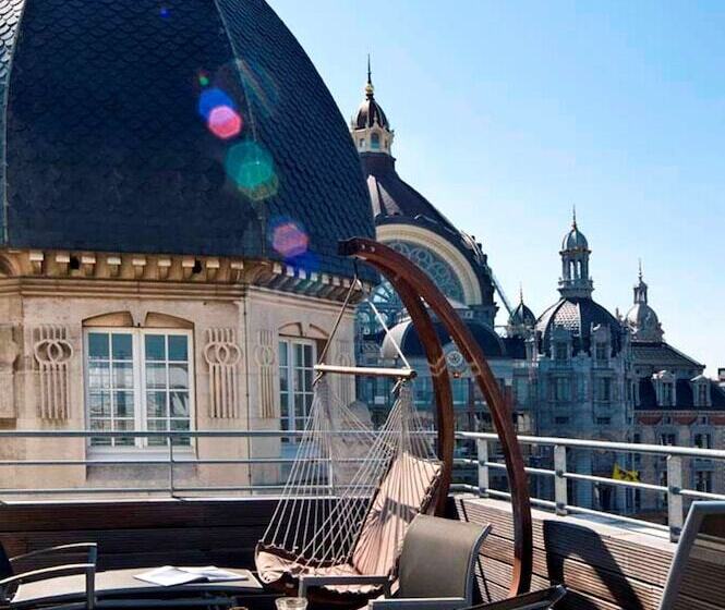 سوئیت جونیور با تراس, Park Inn By Radisson Antwerp City Centre