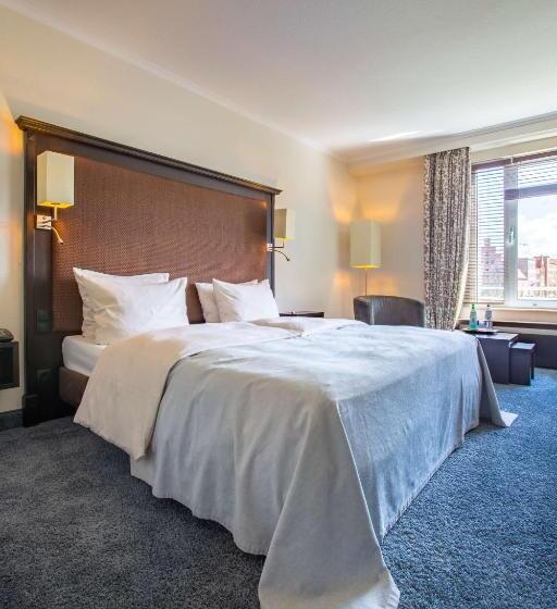 Номер Стандарт, Radisson Blu Senator Hotel, Lübeck