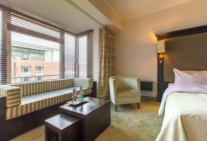 Номер Стандарт, Radisson Blu Senator Hotel, Lübeck
