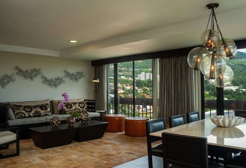 Президентский Люкс, Hilton San Salvador
