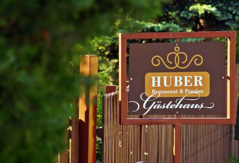 اتاق استاندارد با تخت بزرگ, Huber Panzió