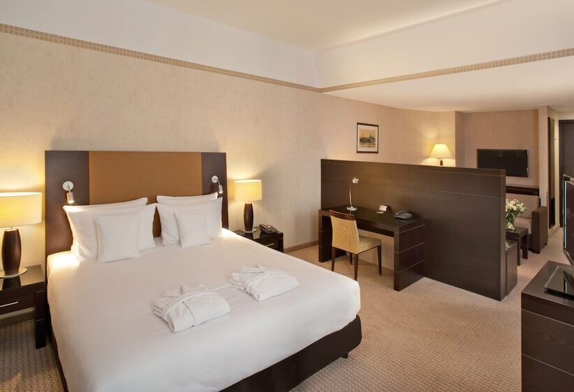 Семейный Номер, Polonia Palace