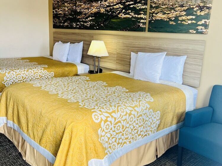 Standardzimmer 2 Doppelbetten, Days Inn By Wyndham Fort Wayne