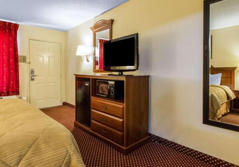 스탠다드 룸 킹사이즈 침대, Quality Inn Oak Grove Fort Campbell