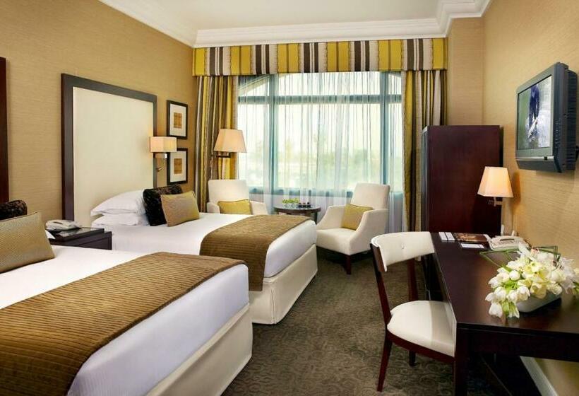 Классический Номер, Mövenpick Grand Al Bustan