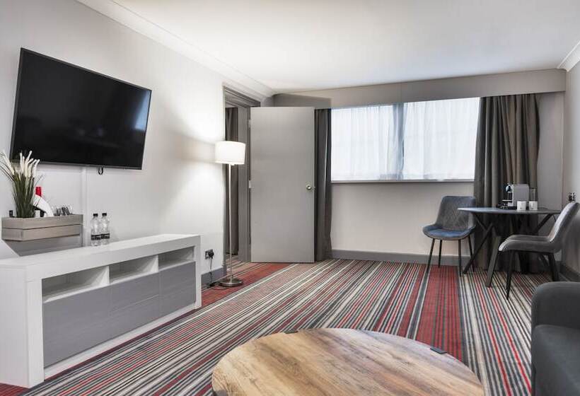 スイート, Park Inn By Radisson Cardiff City Centre