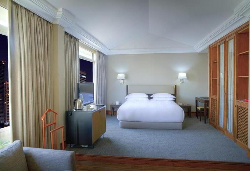 سوییت لوکس, Portemilio Hotel & Resort