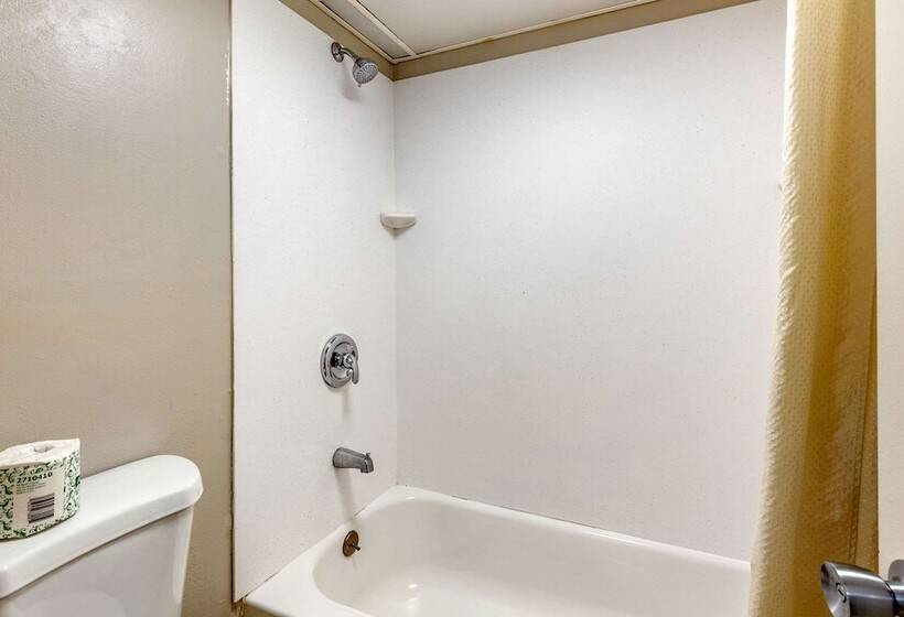 스탠다드 룸 더블 침대 2개, Econo Lodge
