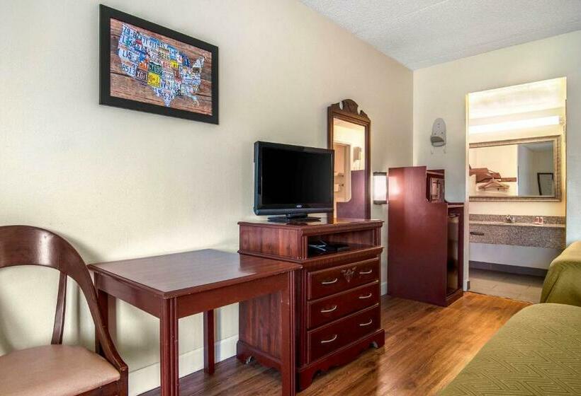 Номер Стандарт, Econo Lodge Inn & Suites