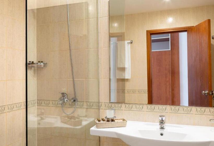 Трехместный Номер Стандарт с Балконом, Kristal Hotel   All Inclusive