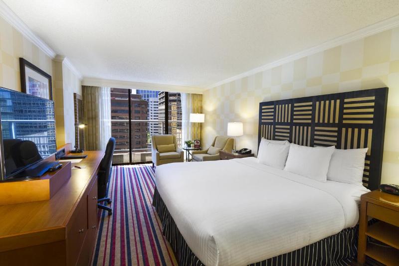 キングサイズベッドのスタンダードルーム, Pinnacle Hotel Harbourfront