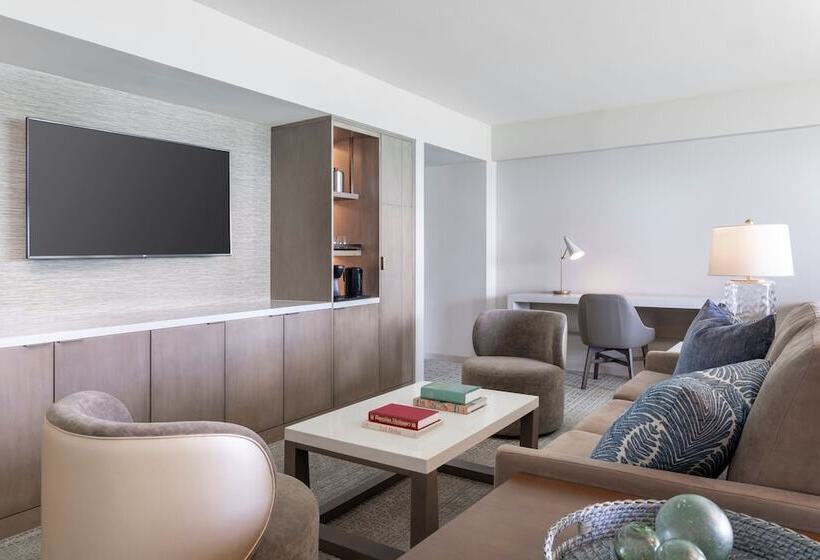 Люкс Вид на Море, Sheraton Waikiki Beach Resort