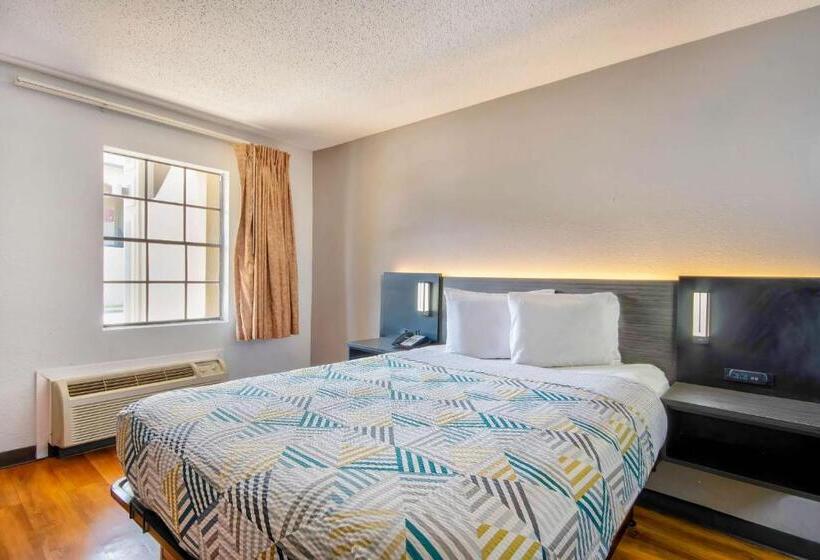 Номер Стандарт, Motel 6 Bossier City, La