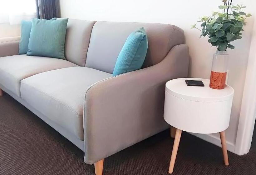 Апартаменты 1 Спальня, Almond Court Motel