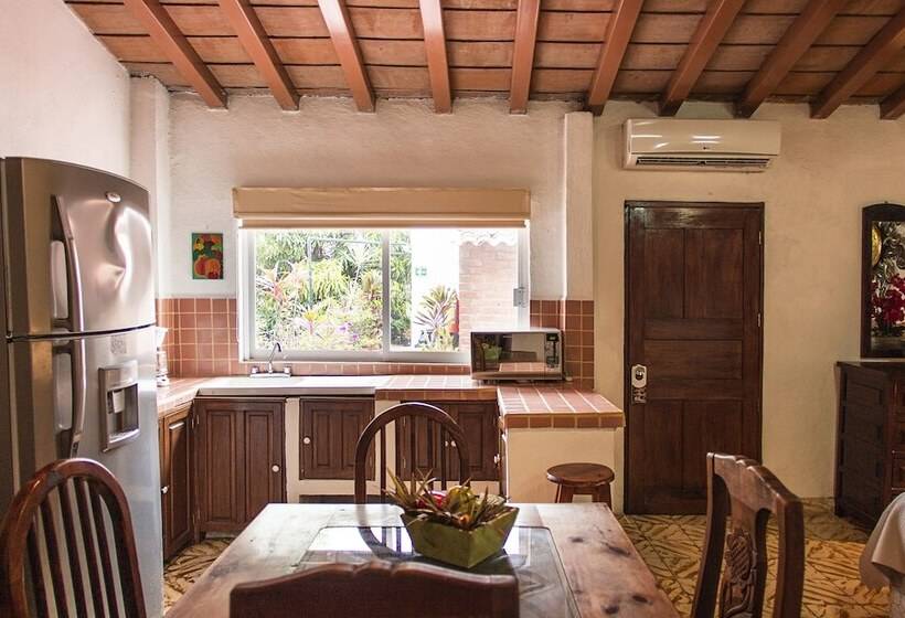 Suite, Posada De Roger