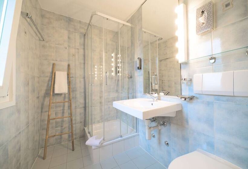 Номер Стандарт, Tulip Inn Beaulieu Lausanne